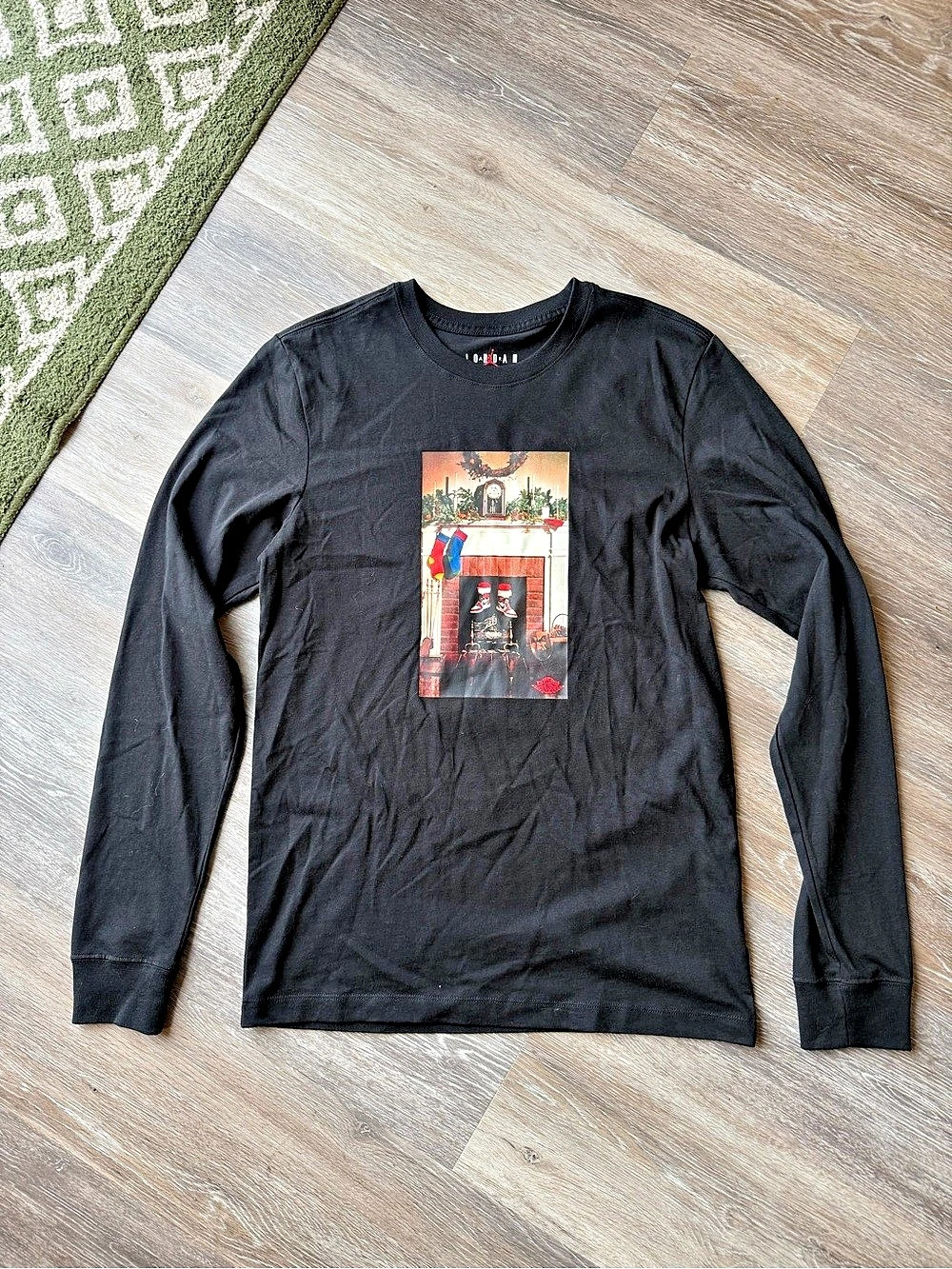 Jordan Jumpman Chimney Long-Sleeve T-Shirt Long Sleeve Graphic Tee size Small